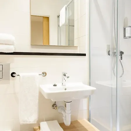 Salburua Apartahotel 3*