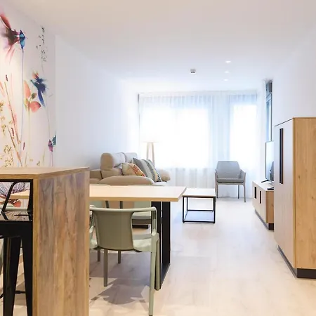 Salburua Apartahotel Vitoria