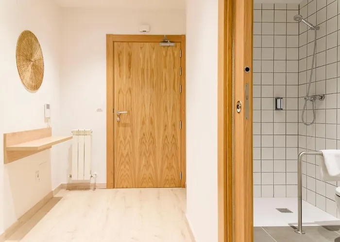 Salburua 公寓式酒店